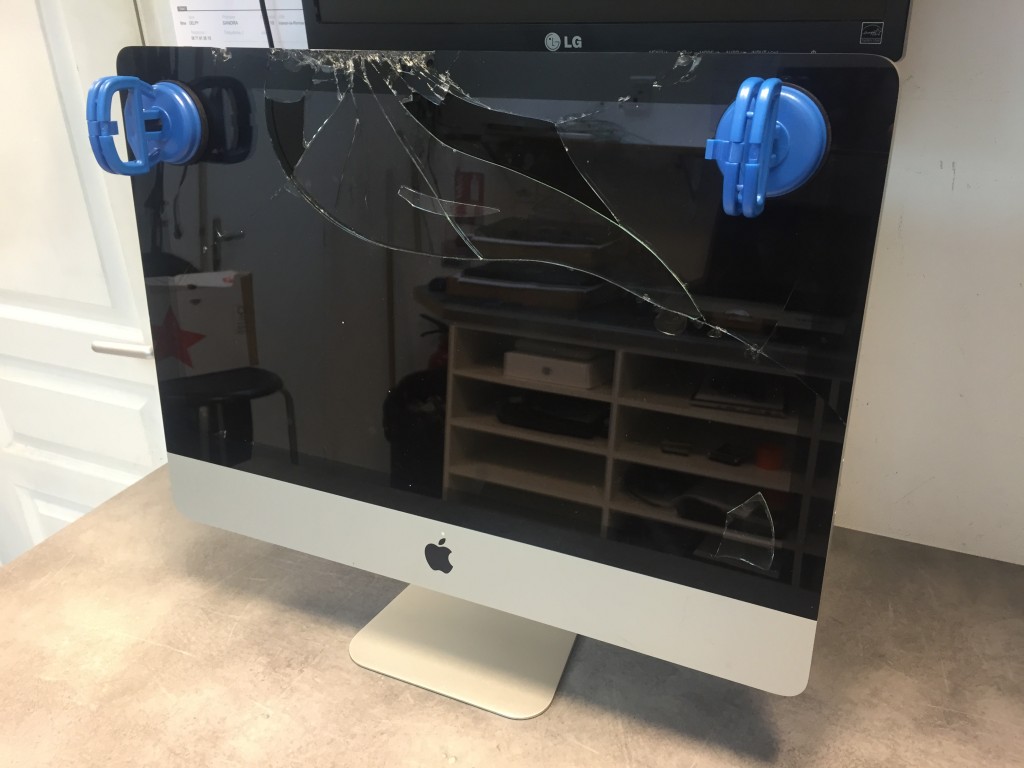 iMac vitre cassée